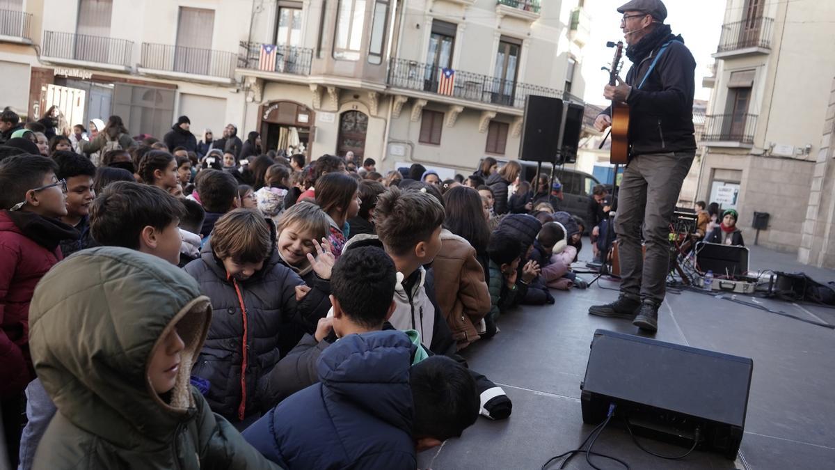 L'acte ha acabat amb música i animació