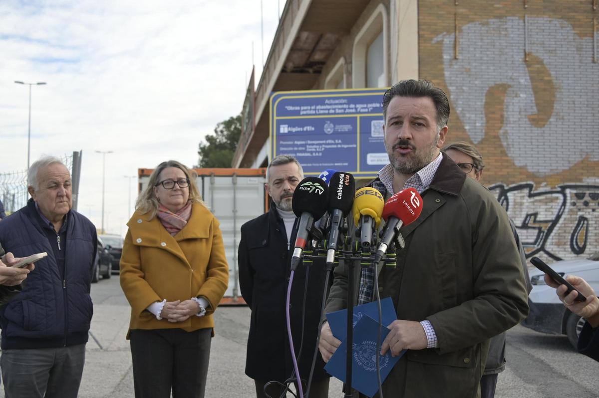 El alcalde de Elche, durante su comparecencia para presentar los trabajos.