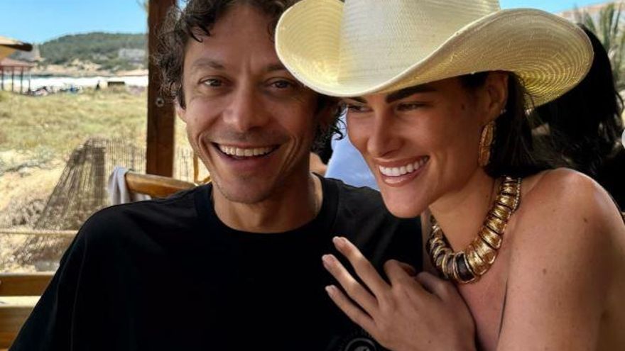 Valentino Rossi, de vacaciones con su familia en Ibiza