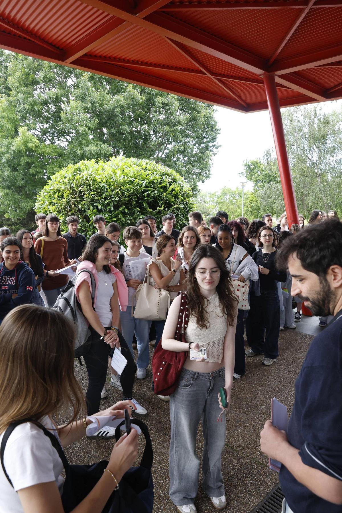El inicio de la PAU en Gijón, en imágenes