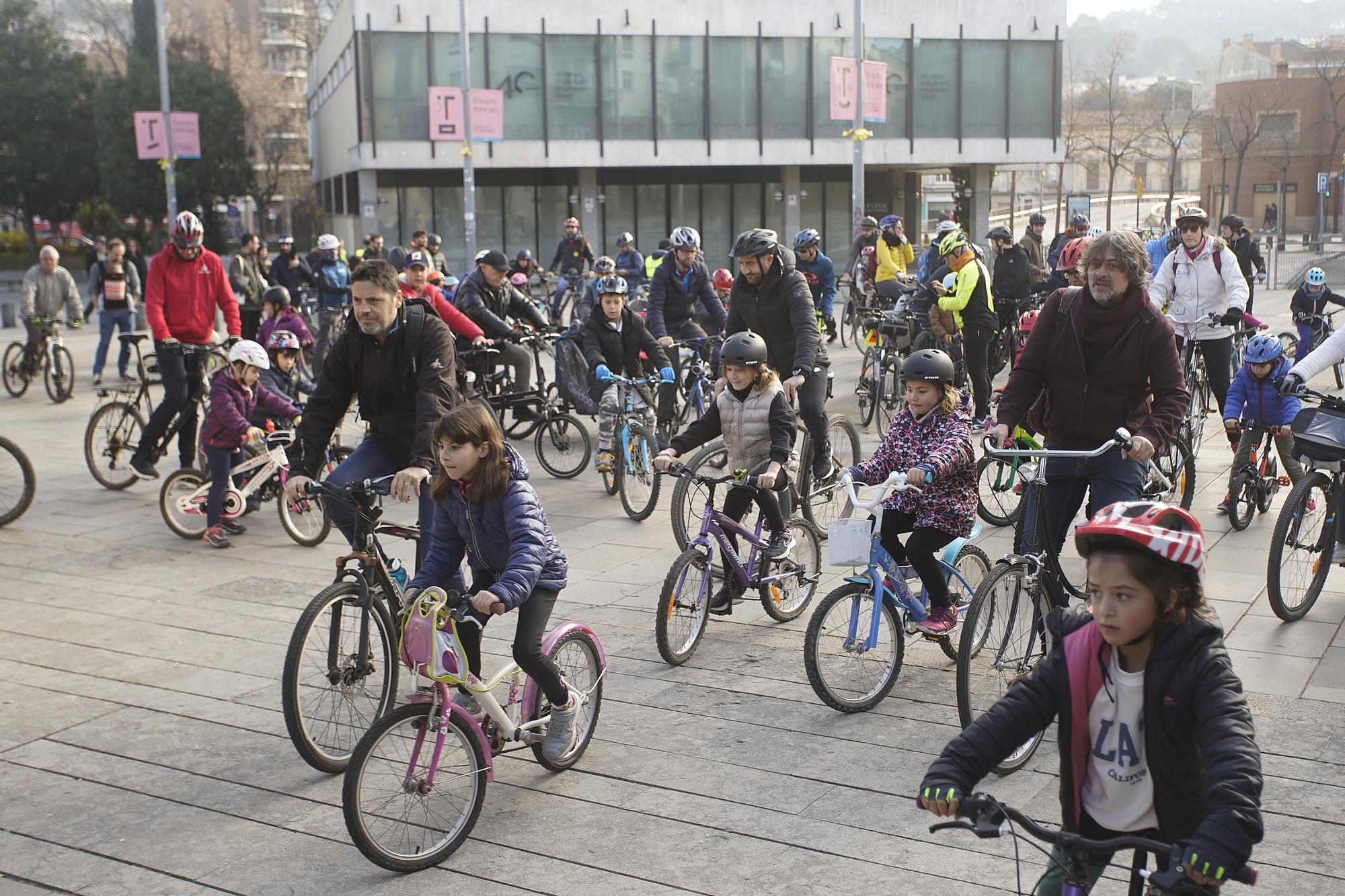 Mou-te en bici celebra la «Pedalada de Reis»