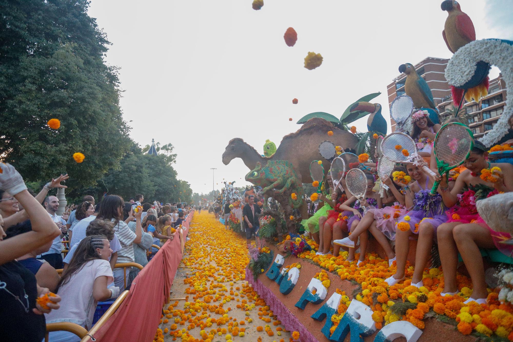 El último acto de Marina Civera, Sara Larrazábal y las falleras de 2019