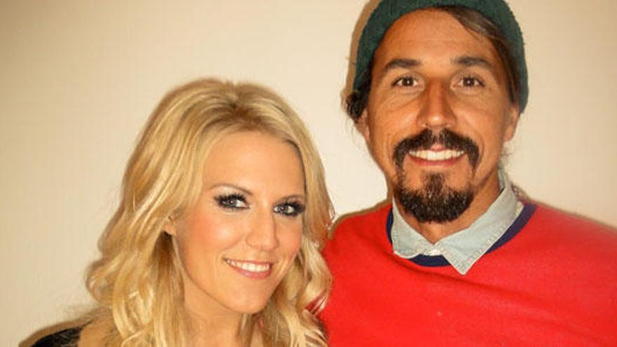 Natalie Horler (Cascada) y el mallorquín Andrés Ballinas.