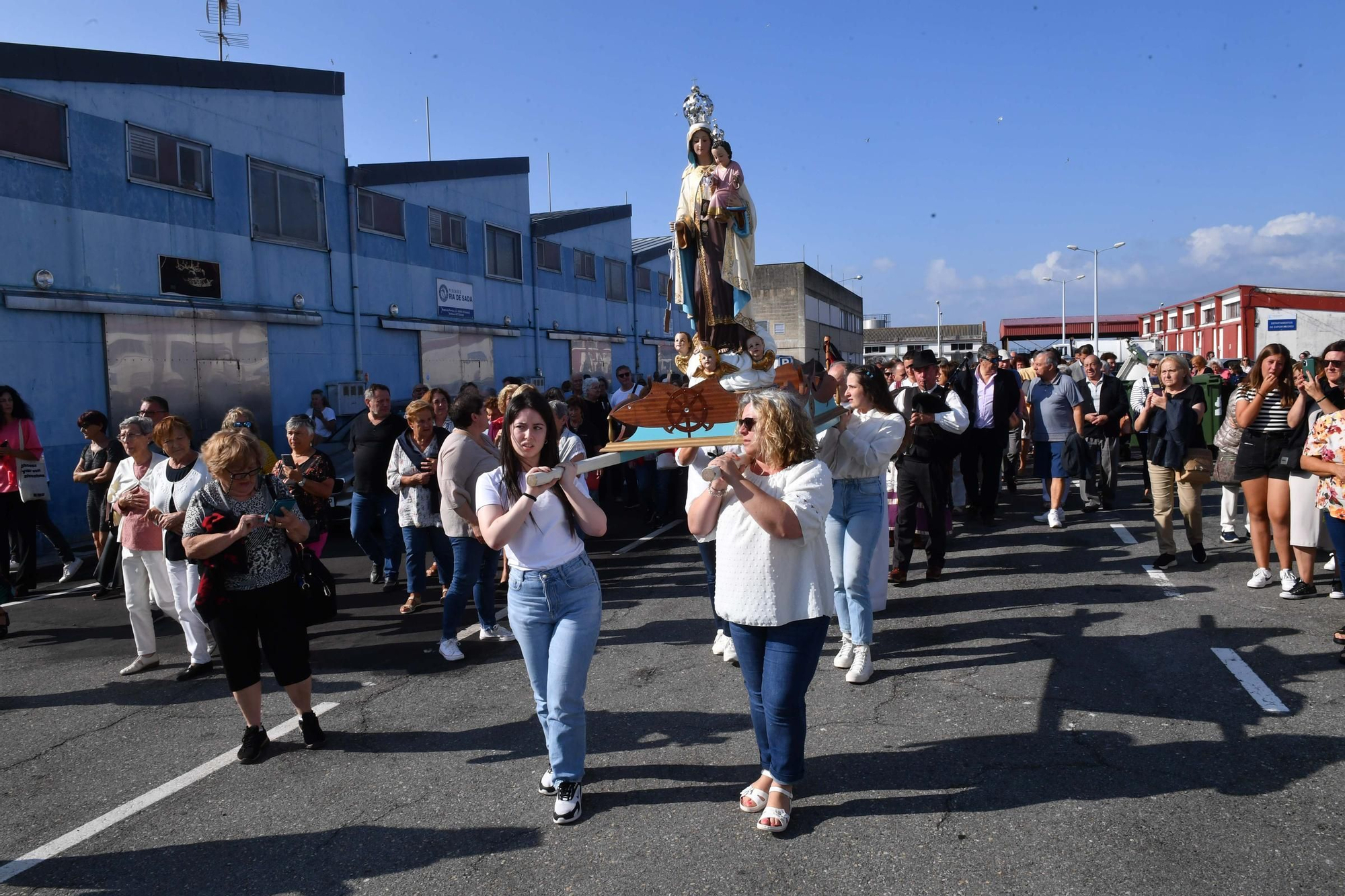 Fiesta y devoción en el Carmen de Sada