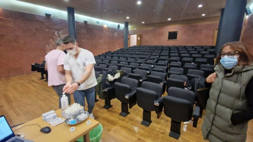 Sergas restores Salnes hospital auditorium as dual vaccination site