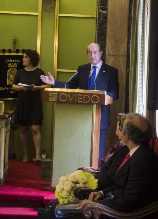 Acto de las cofradías en el Ayuntamiento de Oviedo