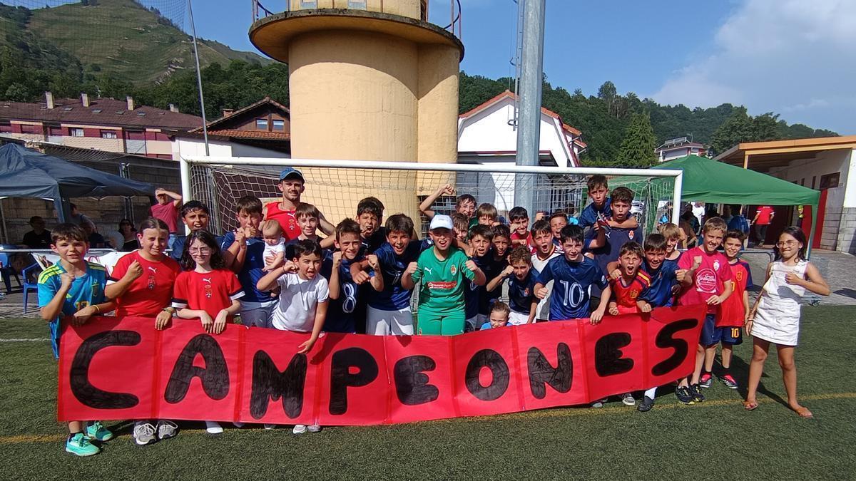 Los campeones, tras la final