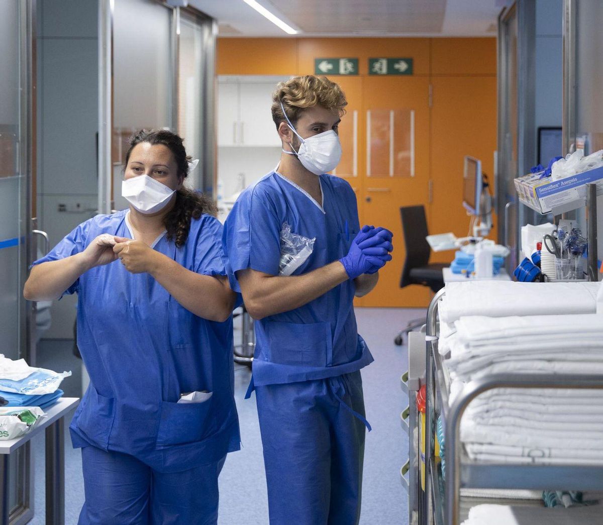 Catalunya recupera la mascareta als hospitals i centres de salut Catalunya recupera la mascareta als hospitals i centres de salut