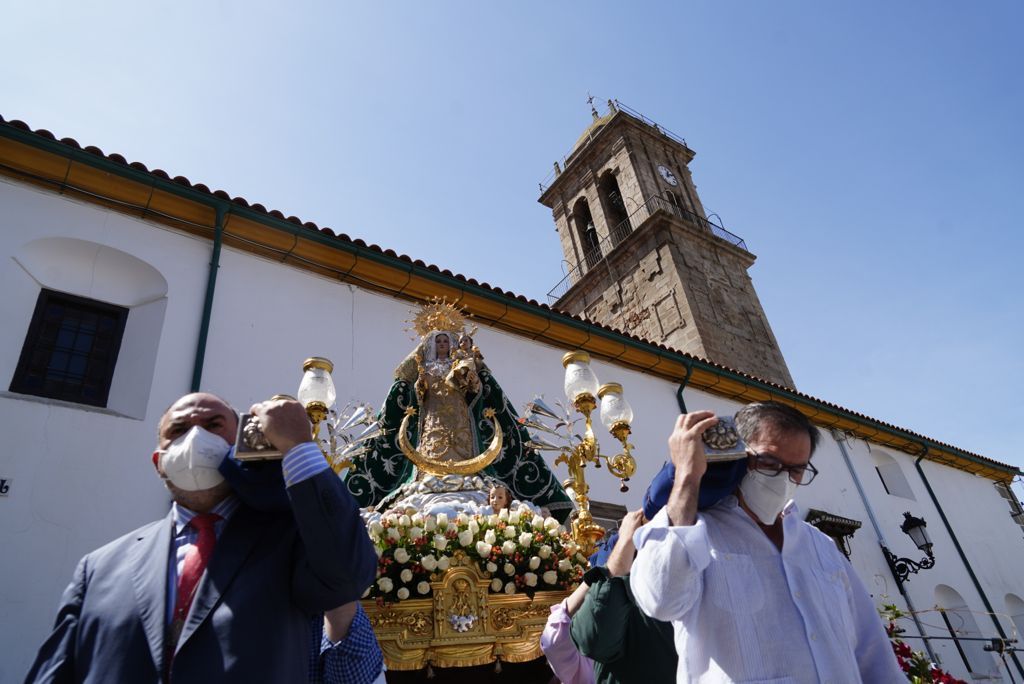 La Virgen de Luna procesiona en Villanueva de Córdoba