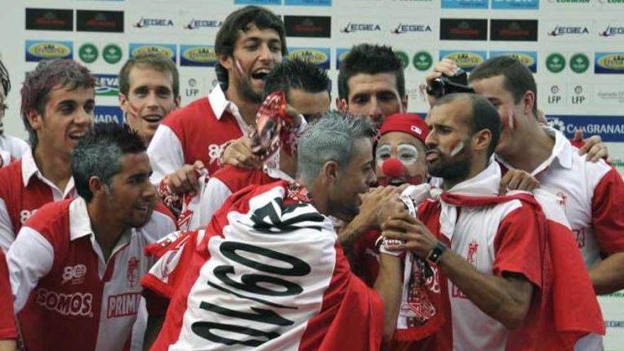 El Granada, el domingo, celebrando el ascenso.