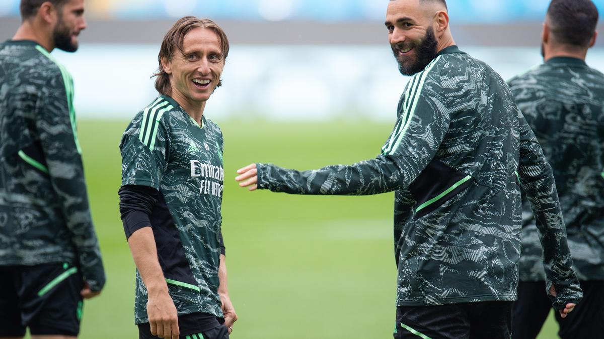 Luka Modric asegura sentirse tranquilo cuando mira a sus compañeros