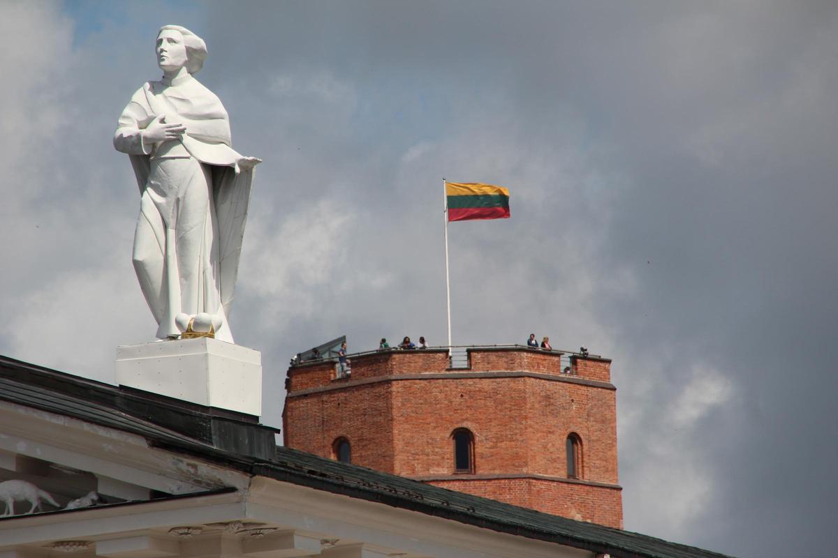 La bandera de Lituania.