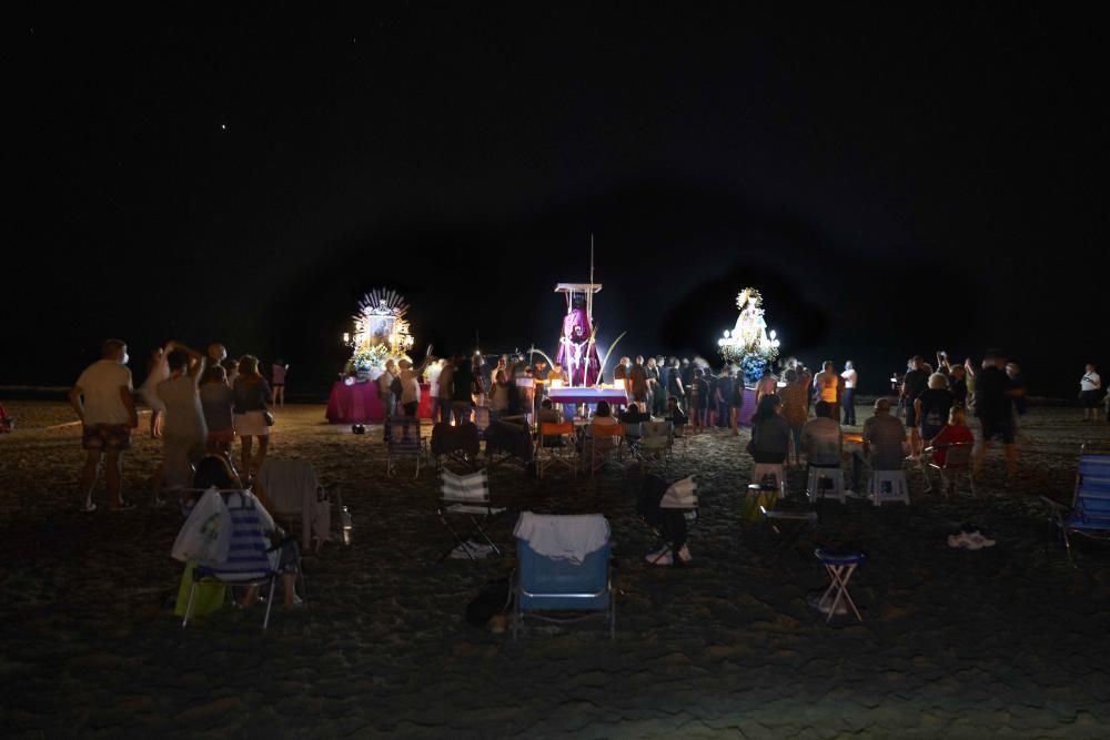 Virgen de los Desamparados y contra las fiebres en la playa de Canet.