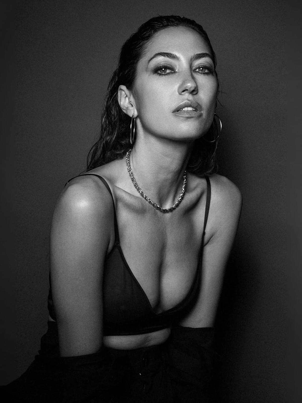 Paloma López.