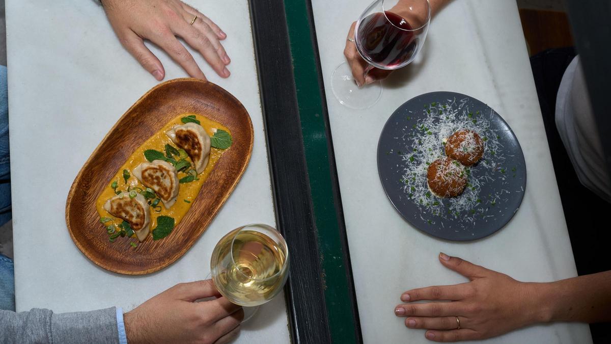 'Gyozas' y 'suppli' del restaurante Mama Gorda.