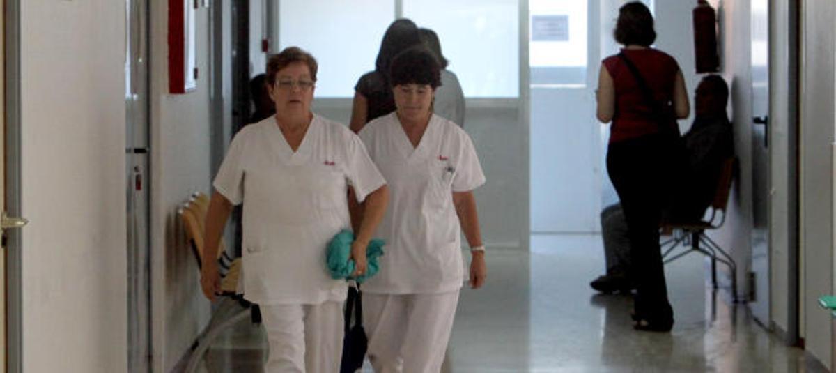 Unas enfermeras, en un hospital español.