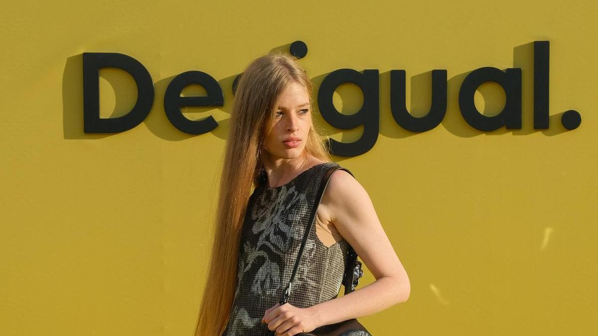 Galería: las imágenes del desfile con el que Desigual celebró en Ibiza los 40 años de su primera tienda