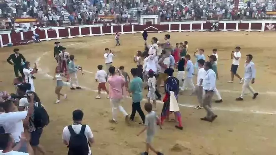 Roca Rey se corona en Cáceres y Marco Pérez brilla con su juventud y desparpajo
