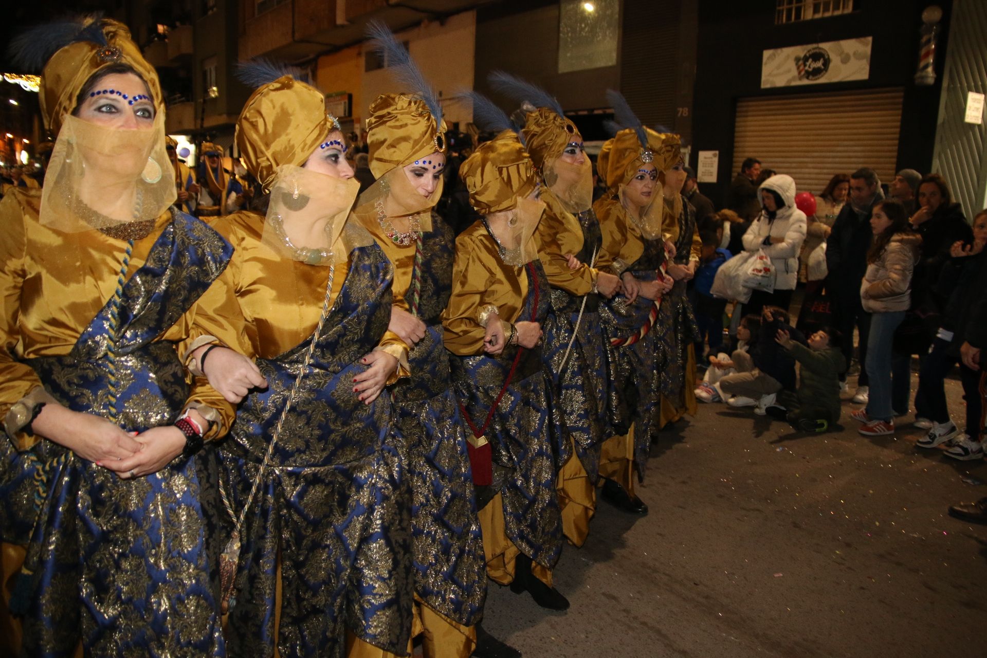 GALERÍA I Así ha sido la Cabalgata del Ninot de Burriana