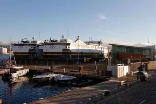 El puerto de Sant Antoni seguirá sin tráfico de ferris por falta de interés de las navieras