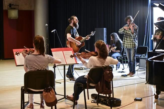 Ensayo de RED Beard con orquesta de cuerda en el ...