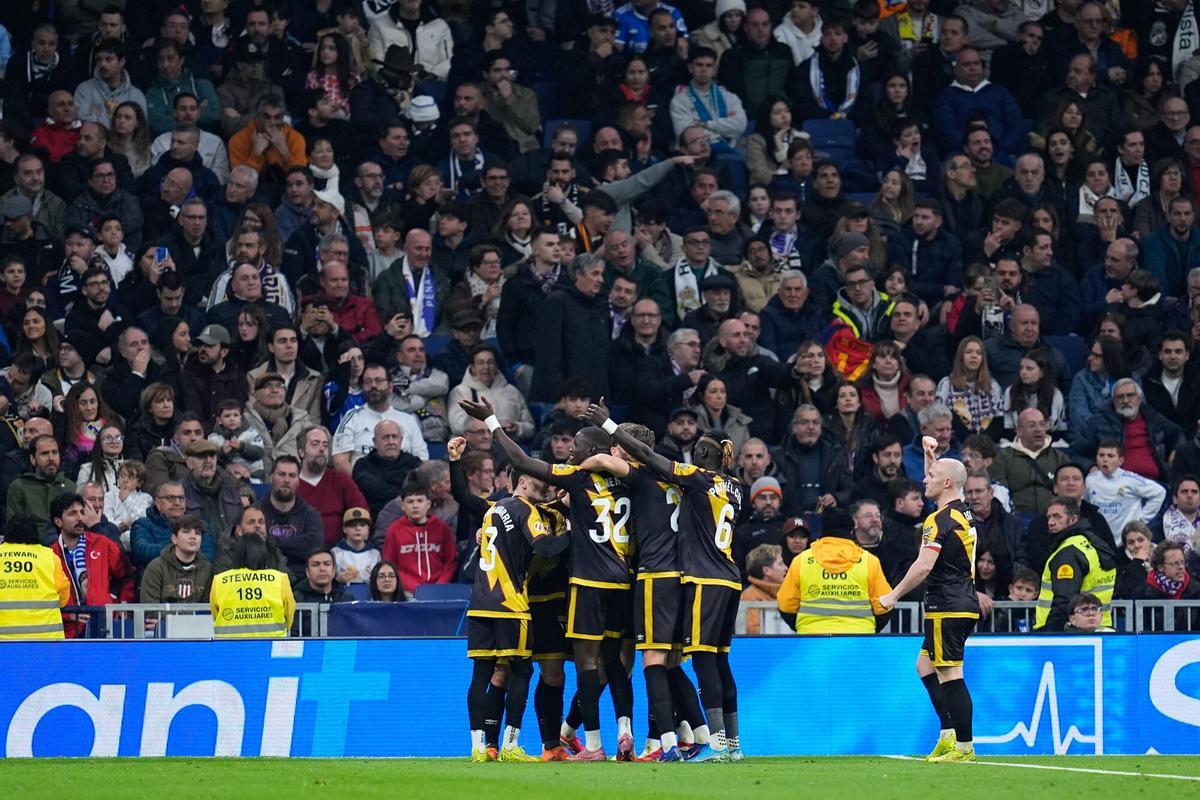 Jorge de Frutos of Rayo Vallecano celebrates a goal with teammates during the Spanish League, LaLiga EA Sports, football match played between Real Madrid and Rayo Vallecano at Santiago Bernabeu stadium on February 01, 2026, in Madrid, Spain. AFP7 01/02/2026 ONLY FOR USE IN SPAIN. Dennis Agyeman / AFP7 / Europa Press;2026;SOCCER;SPAIN;SPORT;ZSOCCER;ZSPORT;Real Madrid v Rayo Vallecano - LaLiga EA Sports;