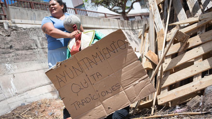 Vecinos de María Jiménez lamentan que no se habiliten aparcamientos debajo del polideportivo en construcción