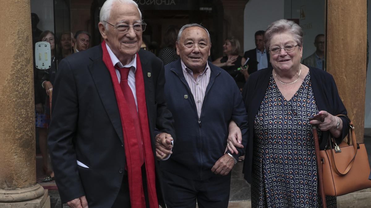 El padre Ángel García y Ángel Silva, fundadores de Mensajeros de la Paz