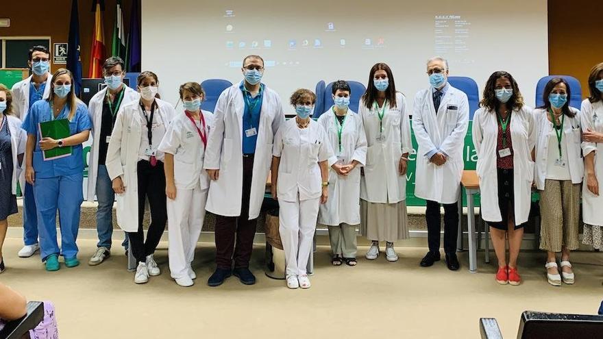 Foto de familia del acto celebrado en el Hospital Clínico de Málaga.