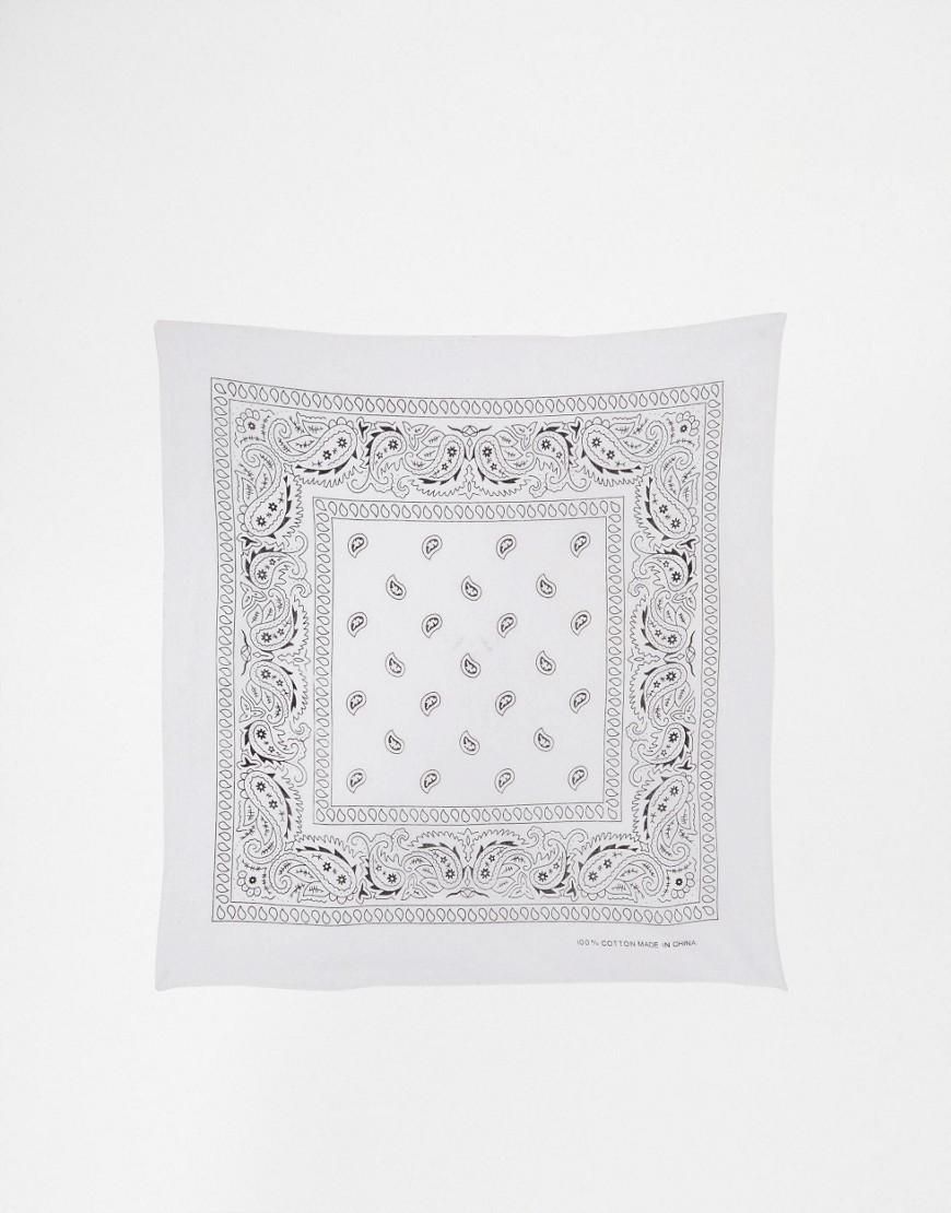 Bandana para el cuello de Reclaimed Vintage, Asos (7,49€)
