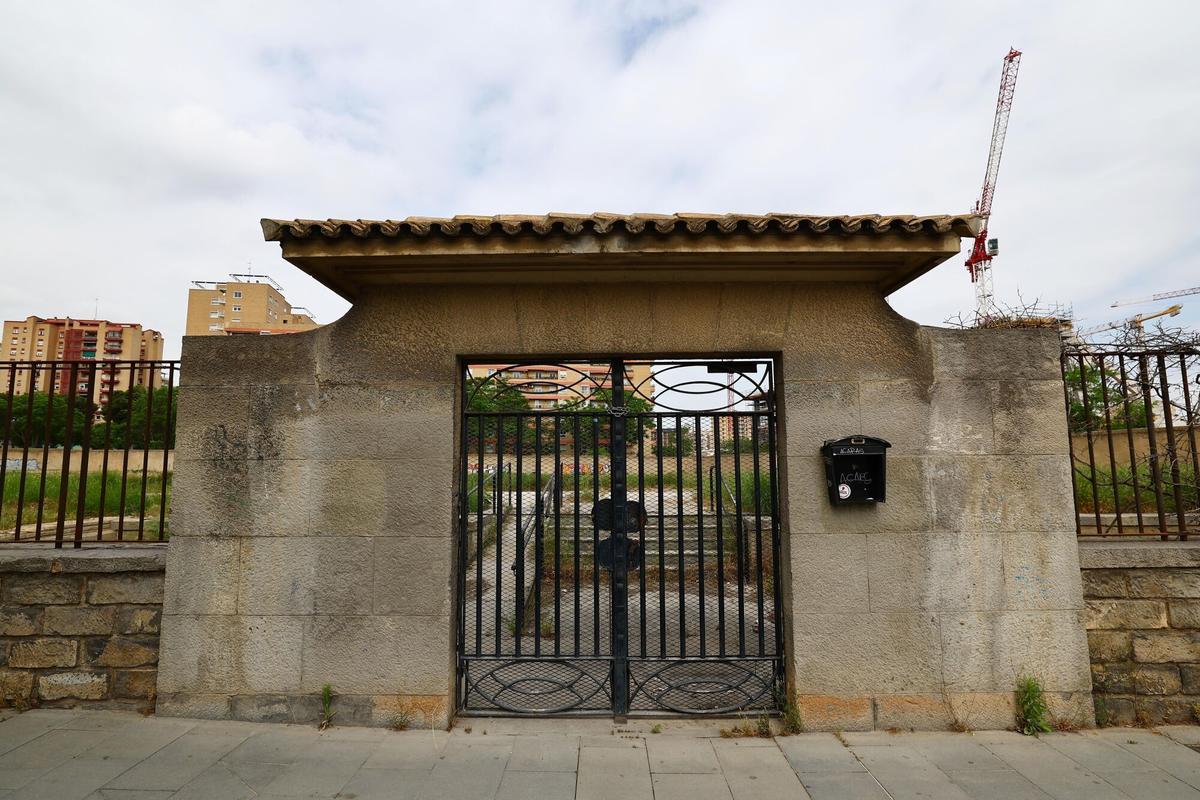 SOLAR DE LA CALLE JERUSALEN JUNTO AL ESTADIO DE LA ROMAREDA DONDE SE UBICABA UN CONVENTO Y DONDE SE VA A CONSTRUIR