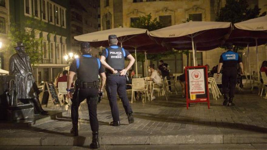 Mascarilla obligatoria en Asturias: ¿Cómo tengo que usarla si estoy en una terraza?