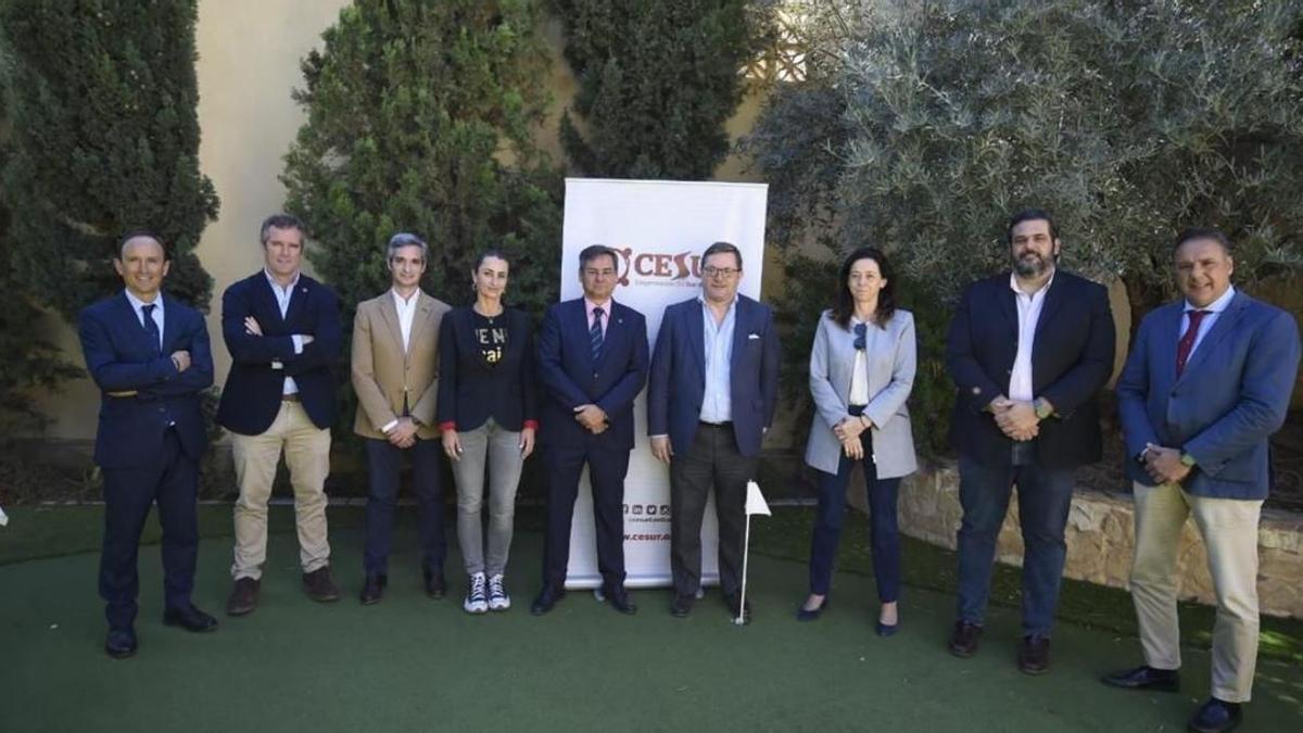 Foto de familia de la jornada 'Soluciones innovadoras ante la escasez de agua' organizada por la Asociación de Empresarios del Sur de España.