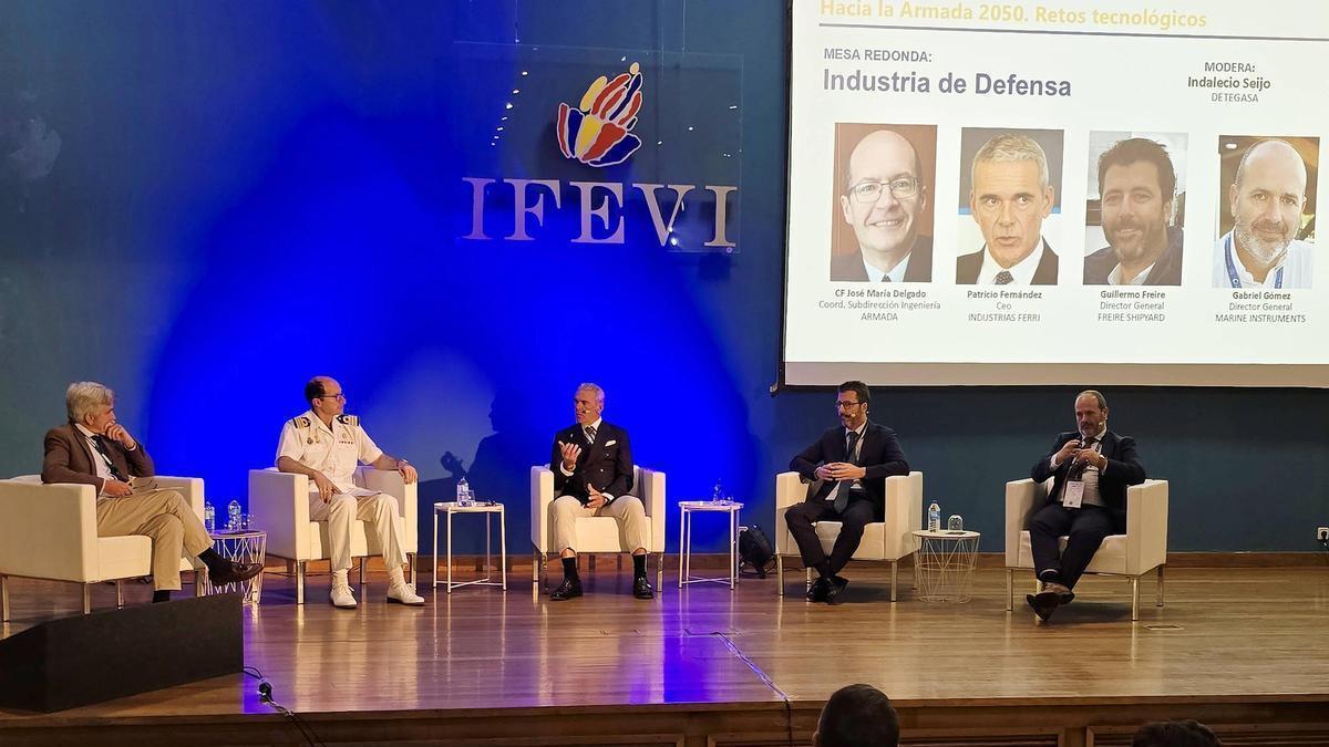 La mesa redonda centrada en defensa en la que participaron las viguesas Ferri, Freire Shipyard y Marine Instruments.