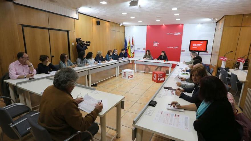 Elecciones 10-N: El PSOE llama a &quot;defender&quot; Castilla y León de una derecha &quot;sin alma&quot;