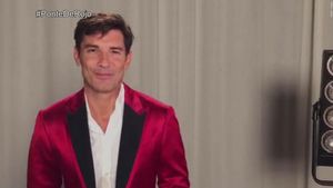 people-in-red campaa-ponte-de-rojo