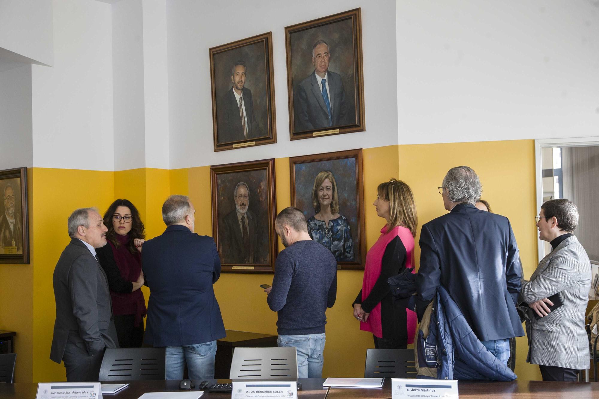 Aitana Mas visita la UPV en Alcoy