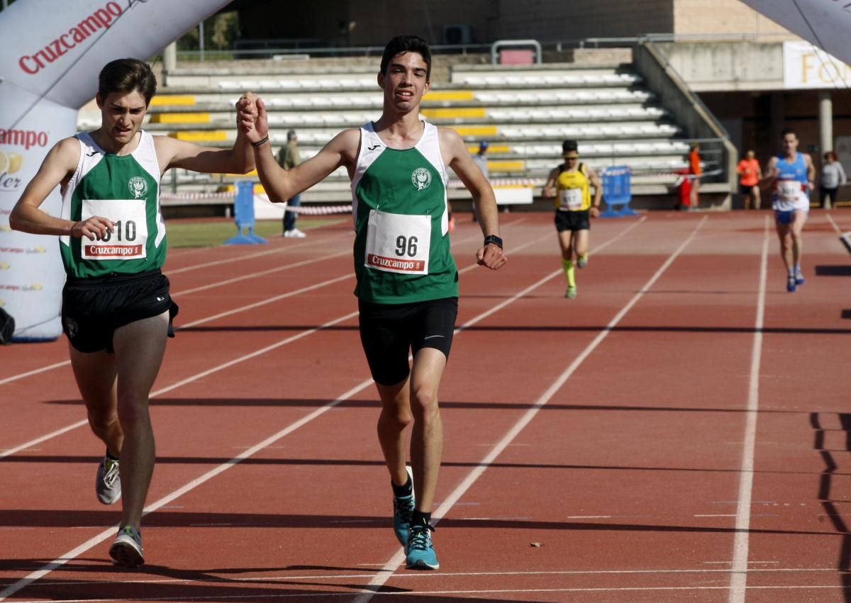 Miguel Espinosa y Marta Polo ganan la carrera popular de Los Califas