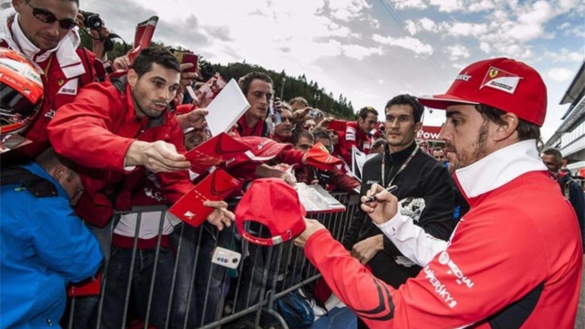 Fernando Alonso busca el podio