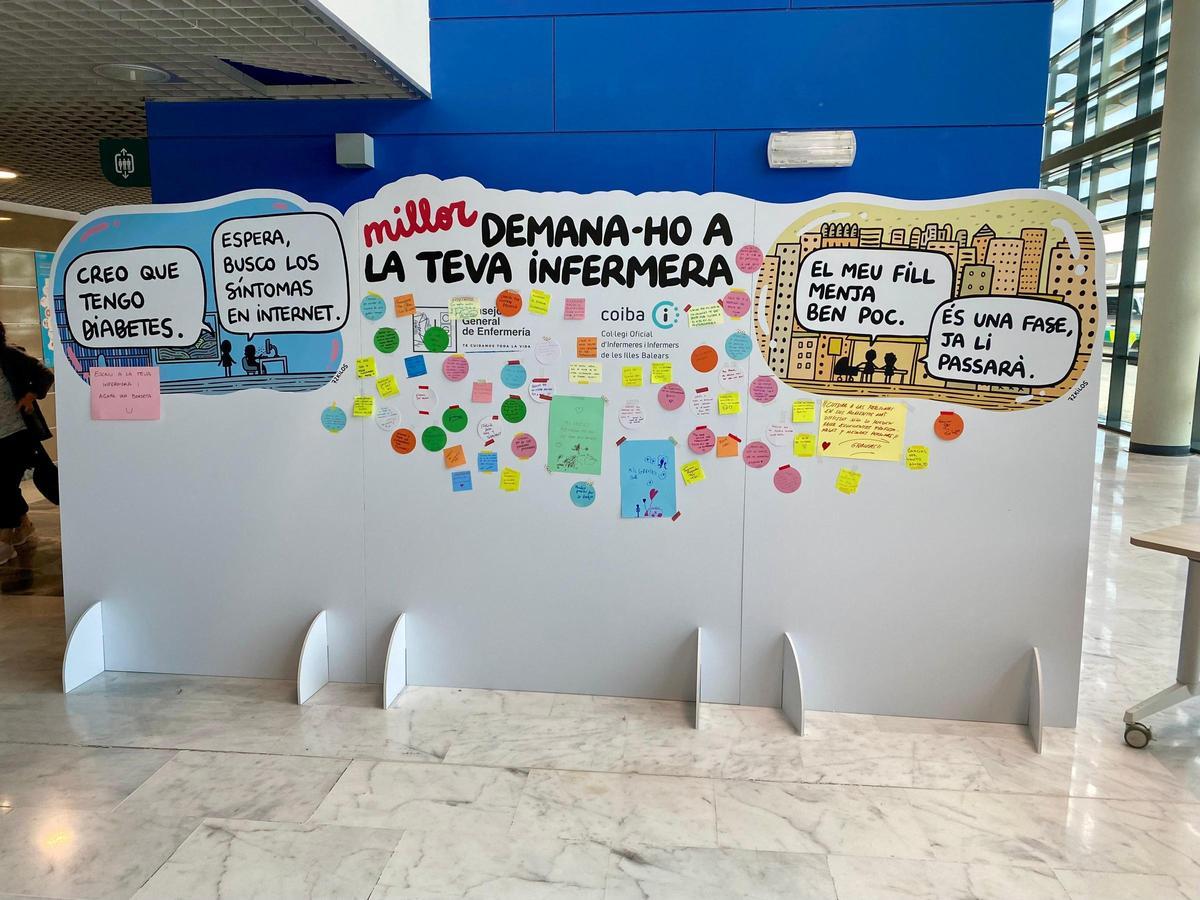 Un panel en el hospital Son Espases en el que pacientes y ciudadanos han podido dejar mensajes de agradecimiento y preguntas dirigidas a las enfermeras.