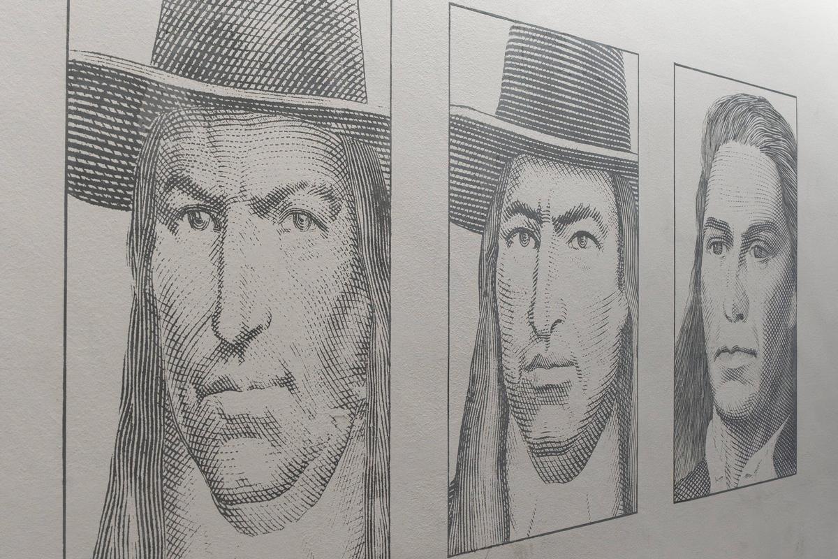 Obra 'Chinkachiy', de Alán Carrasco, en la escuela Josep Maria de Sagarra de Barcelona.