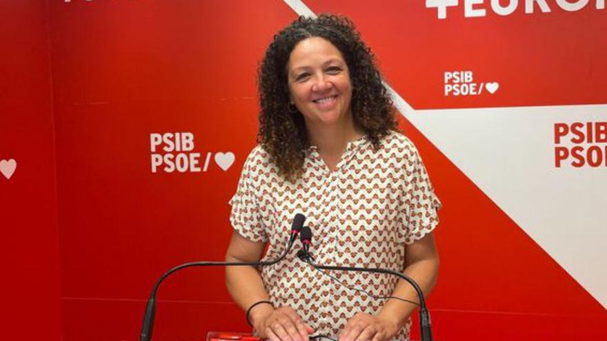 El PSOE afirma que Vox engaña a Santiago Abascal