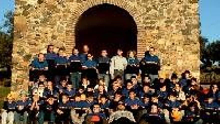 La OJE de Jerez celebra el XX aniversario de su refundación
