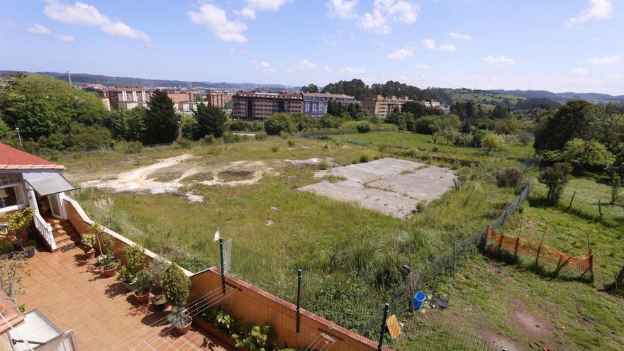 Foto del solar en el que se proyecta construir el área de servicio | LUISMA MURIAS
