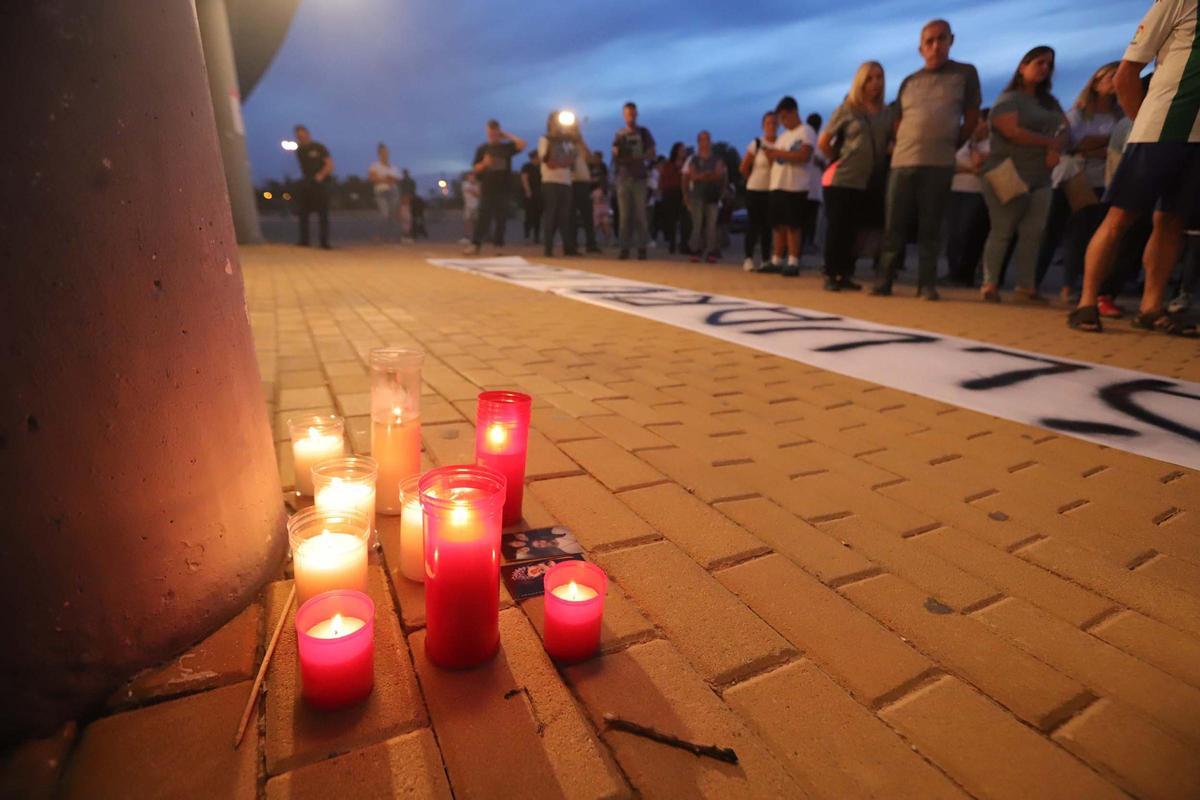 Homenaje a Álvaro Prieto en las puertas de El Arcángel