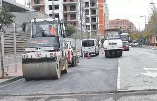 Castelló concluye en Columbretes el reasfaltado de cinco viales este mes