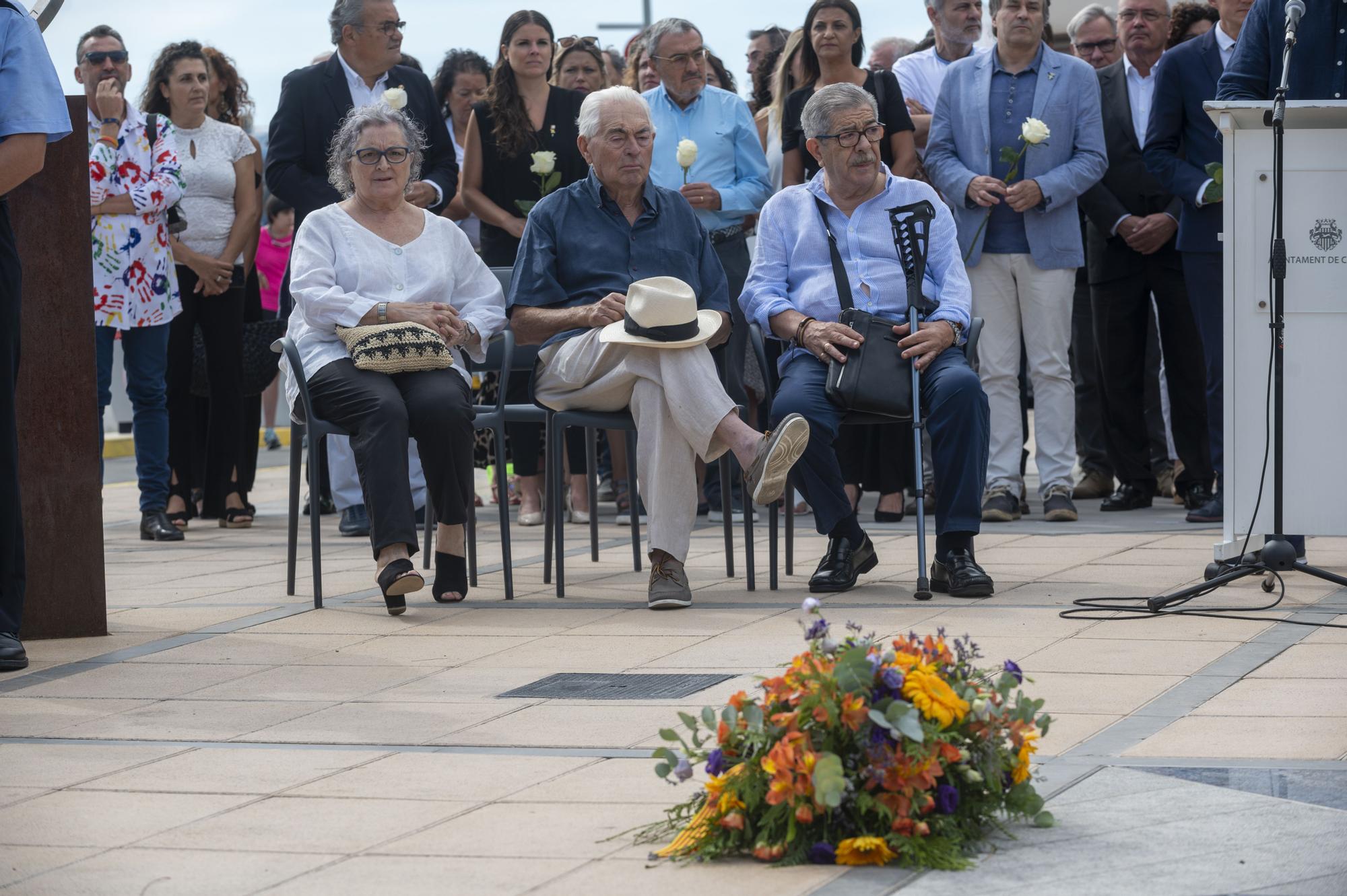 Las fotos del homenaje a las víctimas del 18-A en Cambrils