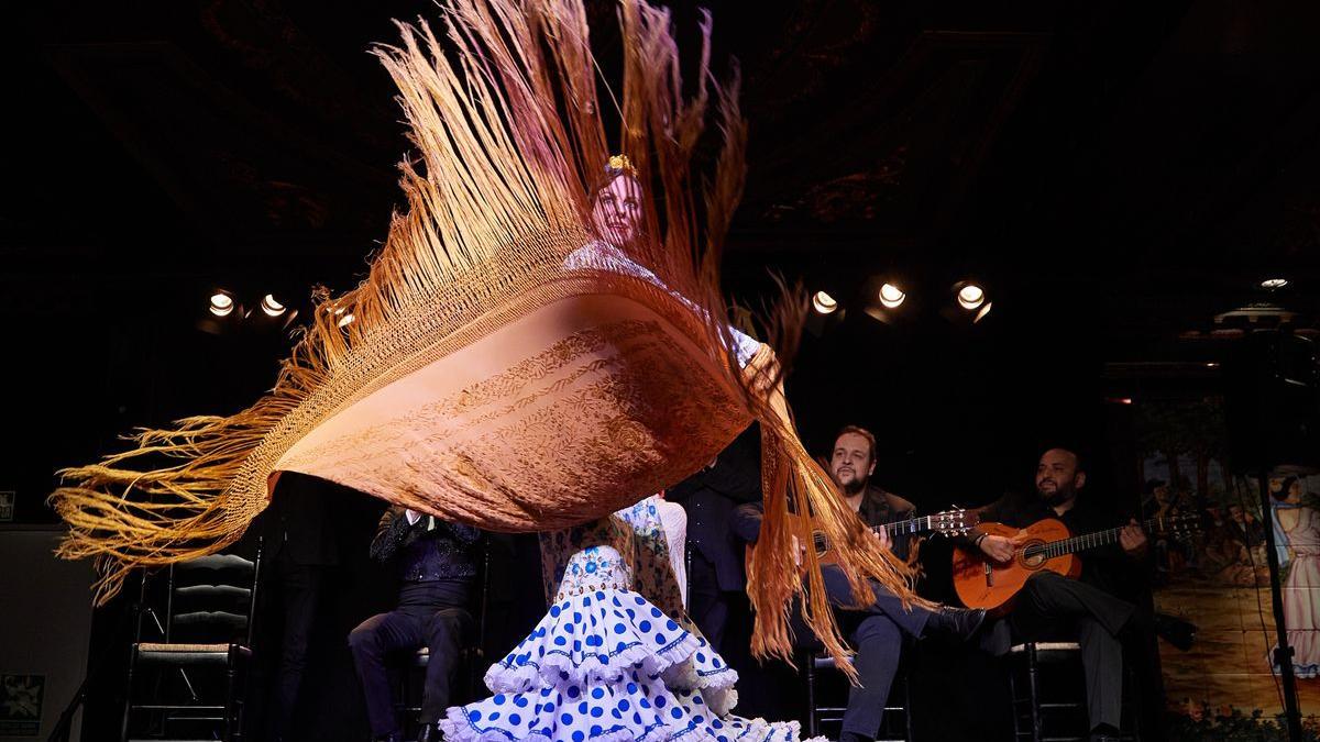 Un espectáculo de baile en el tablao flamenco Villa Rosa de Madrid, que reabre sus puertas estos días. /