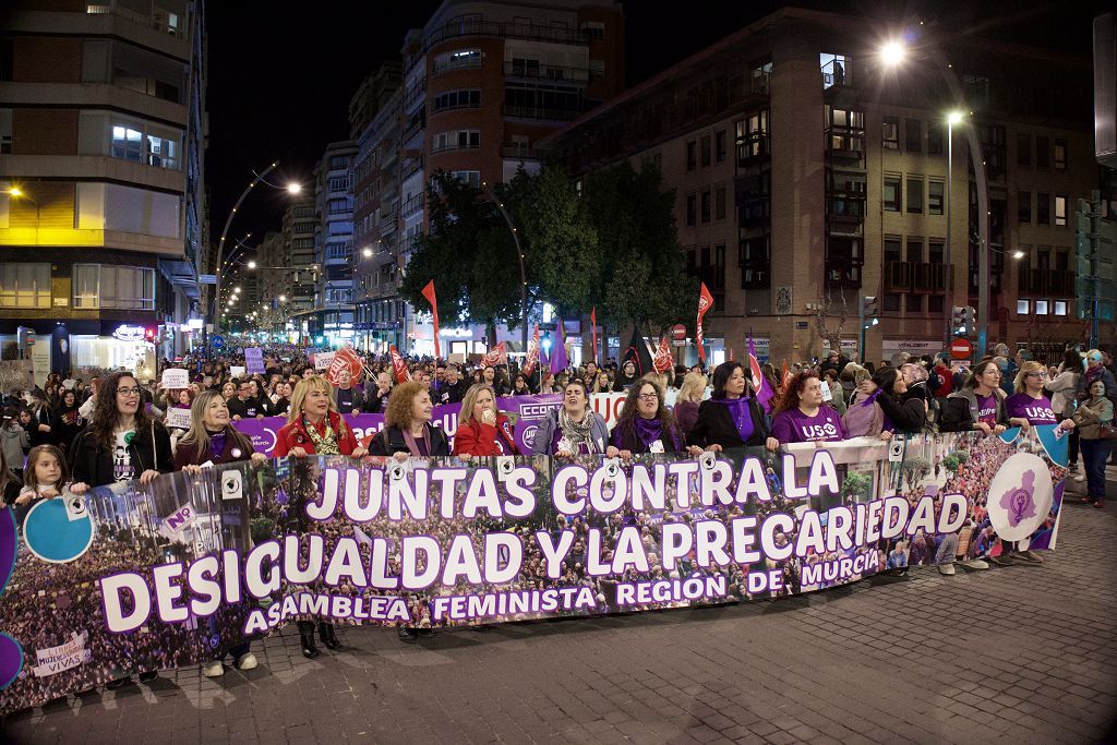 Todas las imágenes de la manifestación en Murcia del 8M