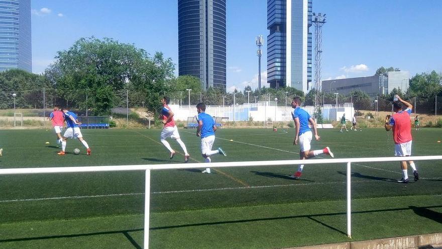 El filial calentando en el Vicente del Bosque